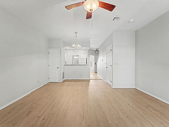 2nd image of 419 E C St APT 105