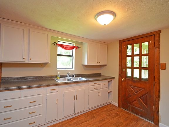 2nd image of 2278 Locust Dr