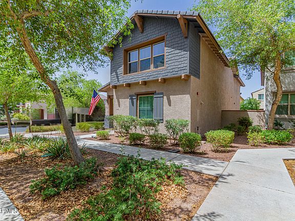 3rd image of 20583 W TERRACE Lane