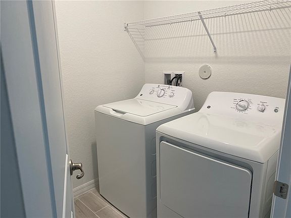 5th image of 4955 Armina Pl