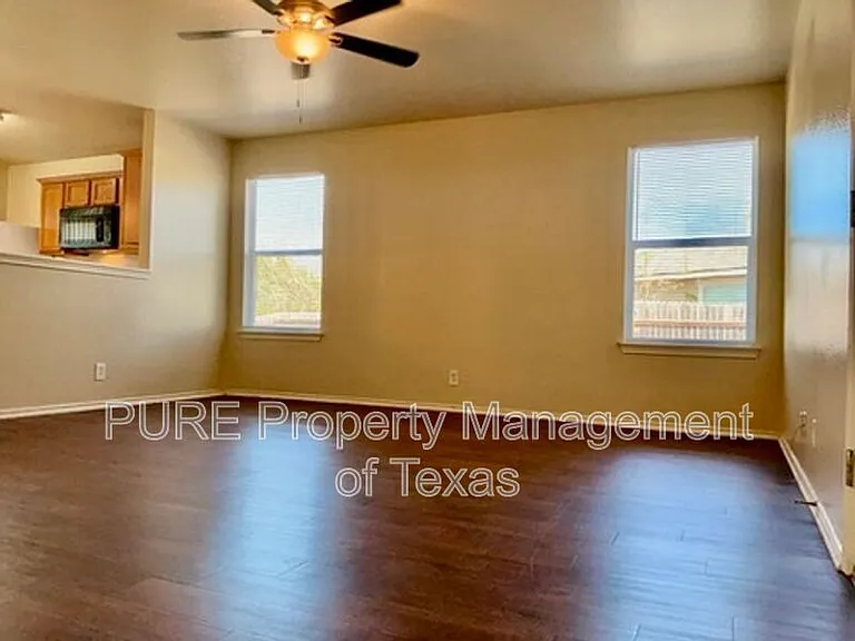 615 Losoya Ct — Photo 4
