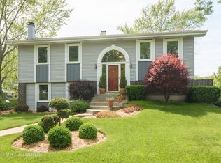 1350 Fairmont Rd, Hoffman Estates, IL 60169