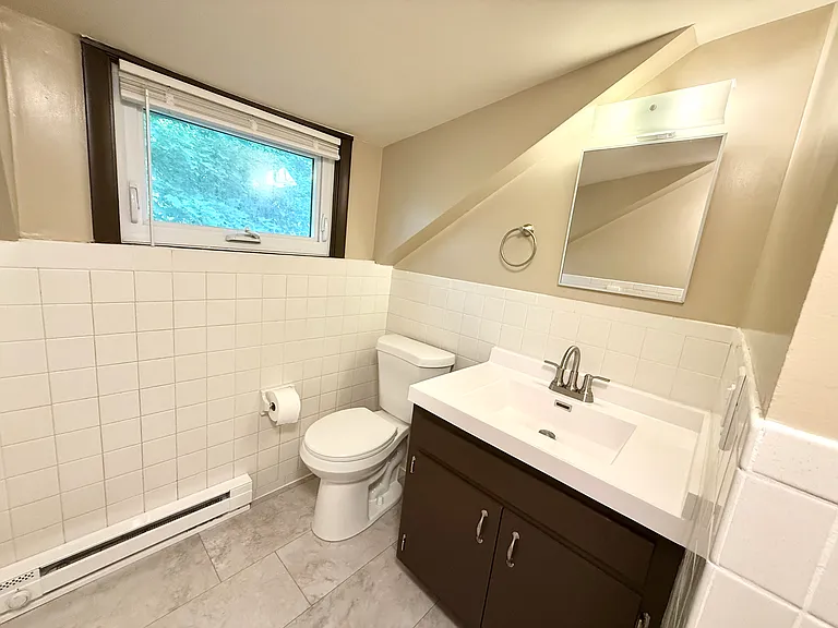 989 Main St #2 — Photo 19