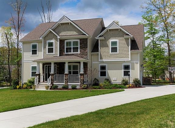 2nd image of 2816 Bending Birch Ln