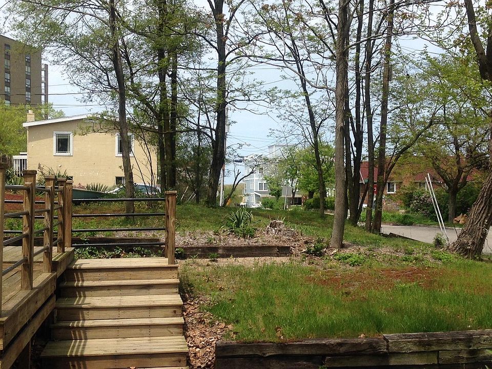 2nd image of 108 California Ave