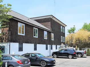 18 Sheffield Ave, Newport, RI 02840
