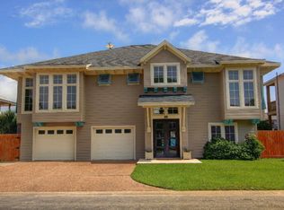 53 Curlew Dr, Rockport, TX 78382