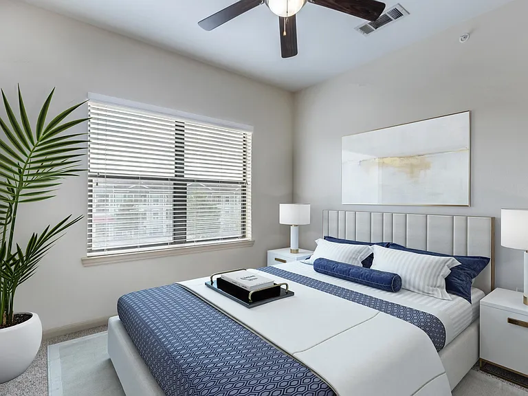 La Mariposa Apartments — Photo 17