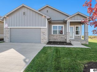 21723 McClellan Dr, Gretna, NE 68028
