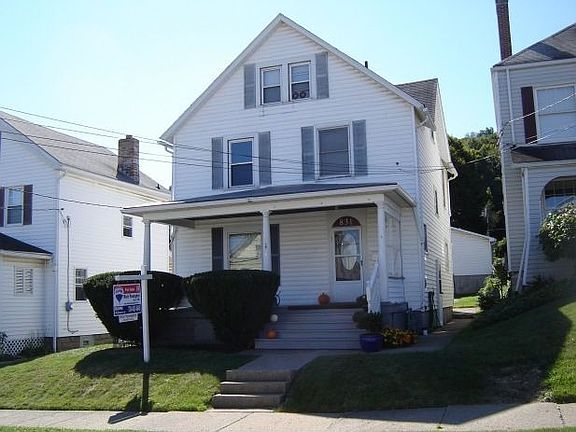 2nd image of 831 Crescent Ave