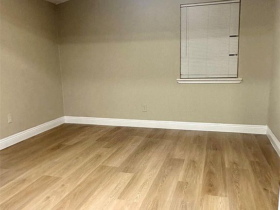 4th image of 6608 Sherwood Dr