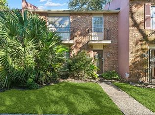 5702 Prince Ln, New Orleans, LA 70126