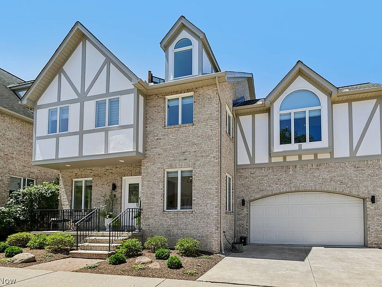 Listing photo of 22480 Lake Rd Unit 8, Rocky River