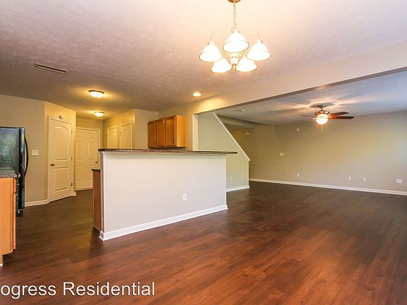 04-DiningRoom