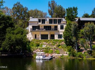 2112 Trentham Rd, Thousand Oaks, CA 91361
