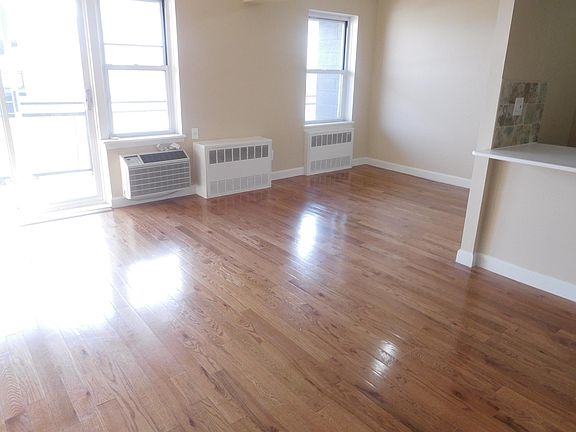2nd image of 16-70 Bell Blvd #310