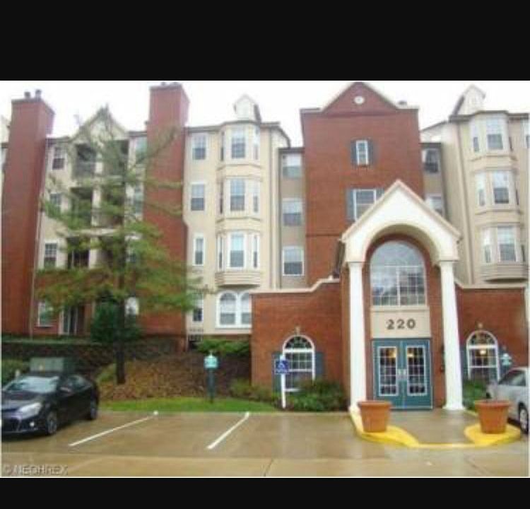 2nd image of 180 Fox Hollow Dr APT 108