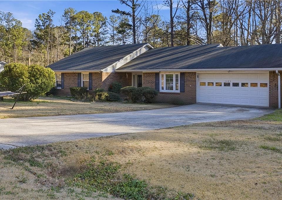 1st image of 1303 Carman Ct SE