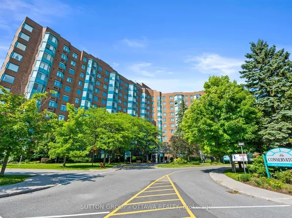 1025 Grenon Ave N #605, Ottawa, ON K2B 8S5