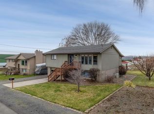 3832 15th St, Lewiston, ID 83501