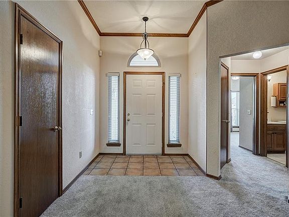 3rd image of 1232 SW 131st St