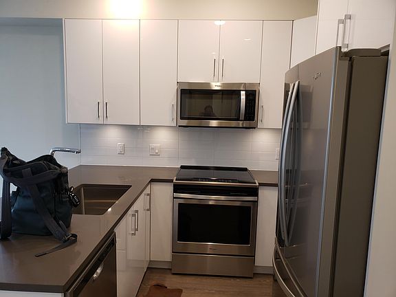 4th image of 15351 101st Ave #515
