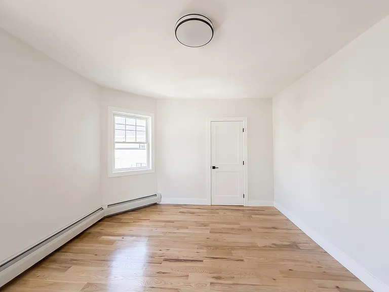 10 Pearl St #2 — Photo 21
