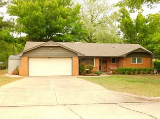 1621 Cookson Dr, Ponca City, OK 74604