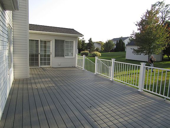 3rd image of 1426 Glenoak Dr