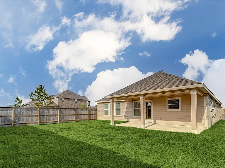 7706 Coral Key Dr — Photo 25