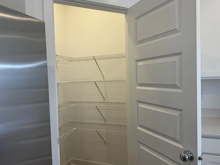 2147 Mildred Rd — Photo 23