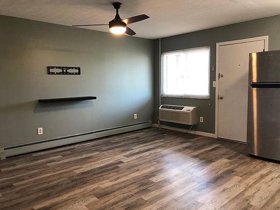 3rd image of 1605 W 5th Ave #G2