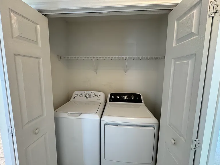 1004 Starkland Way — Photo 15