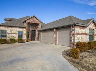 802 SW Caprington St, Bentonville, AR 72712