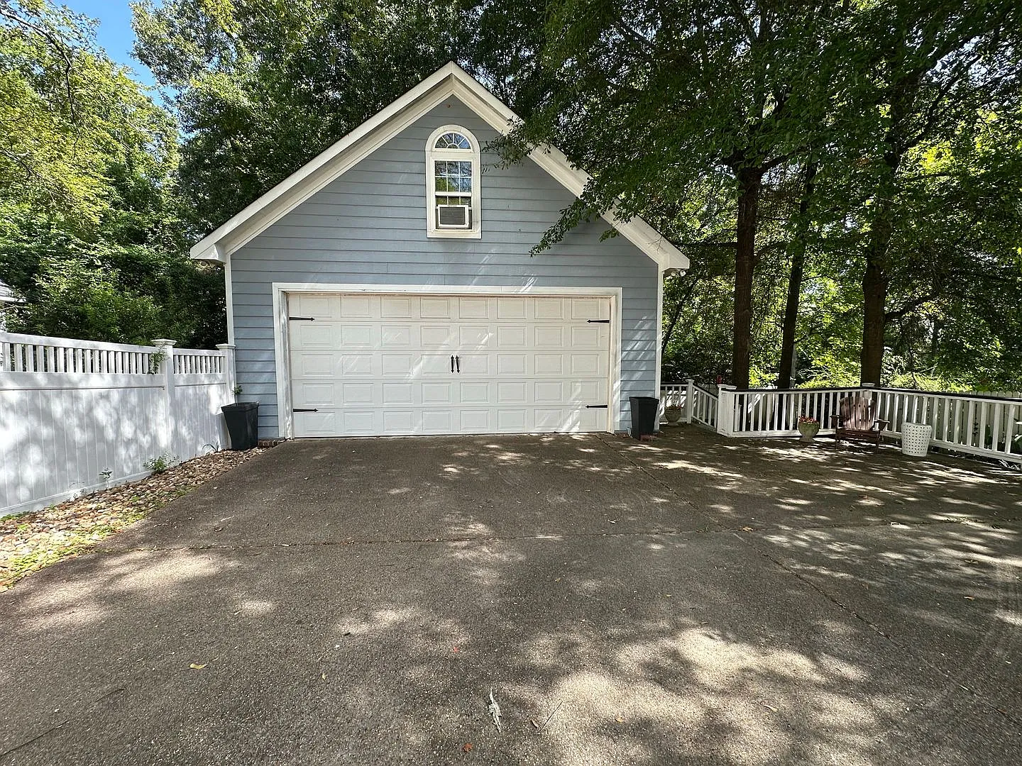 3934 Hanover Pl — Photo 3