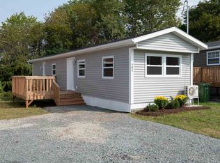 141 Hilltop Dr, Lower Sackville, NS B4C2P6