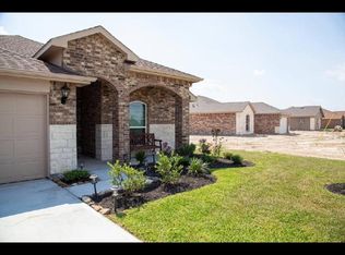 1725 Ironworks Dr, Dallas, TX 75253