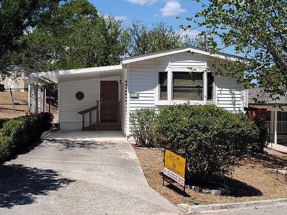 2nd image of 6 Chaparral Dr