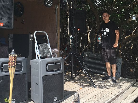 Room for DJ