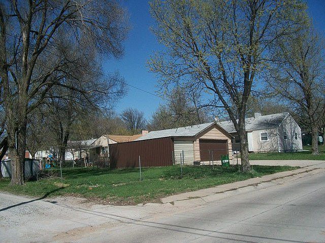 2nd image of 1303 N 8th St