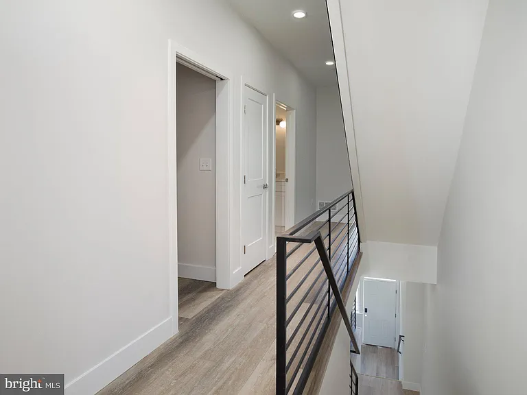 303 Fountain St — Photo 14