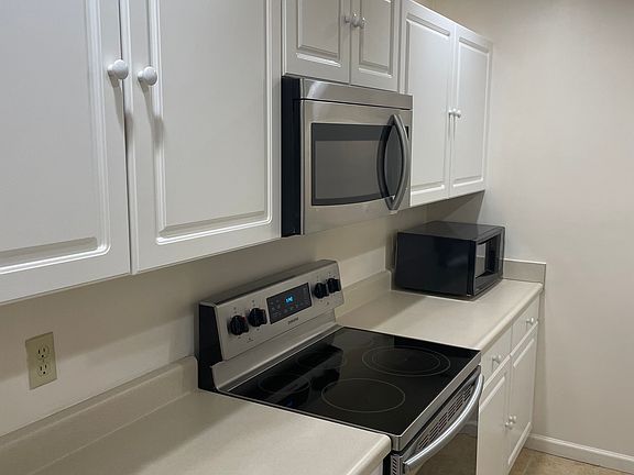 3rd image of 904 22nd St #902