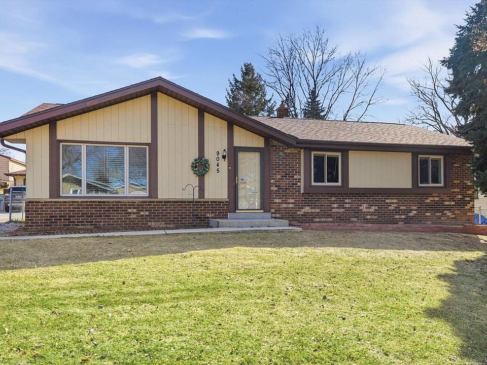 1st image of 9045 West Rochelle AVENUE