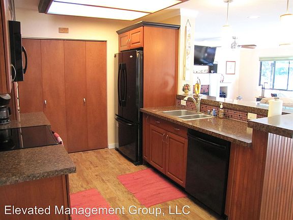 5th image of 7212 Kathleen Ave NE