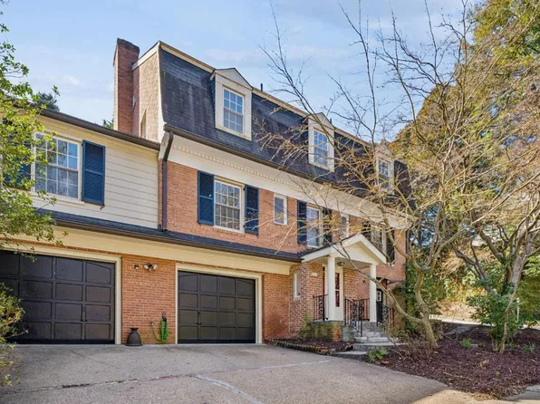 4430 Hadfield Ln NW, Washington, DC 20007