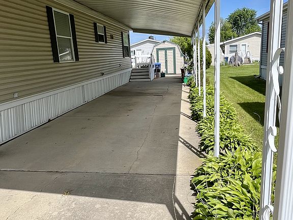5th image of 902 Pembrooke Ln