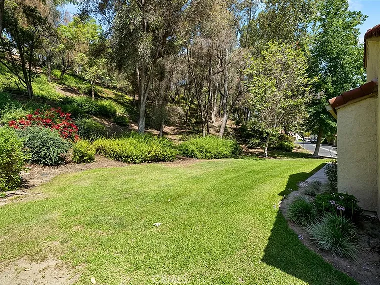 1315 Albariza Pl #5 — Photo 33