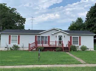 519 N High St, Paris, IL 61944