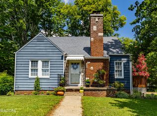 2009 Crest Rd, Maryville, TN 37804
