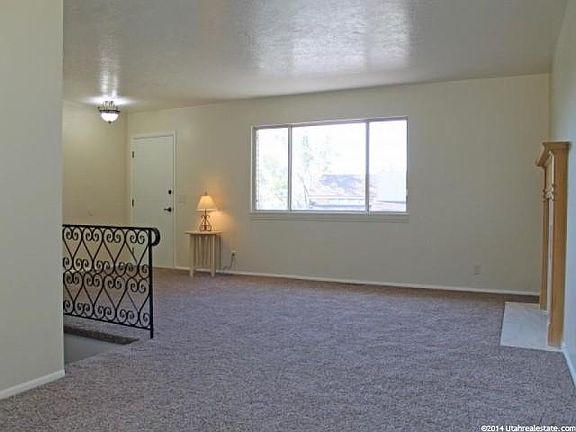 3rd image of 2358 E Catalina Dr